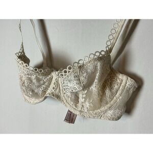 Victorias Secret 32D Bra Ivory Dream Angels Push Up Without Padding Underwire